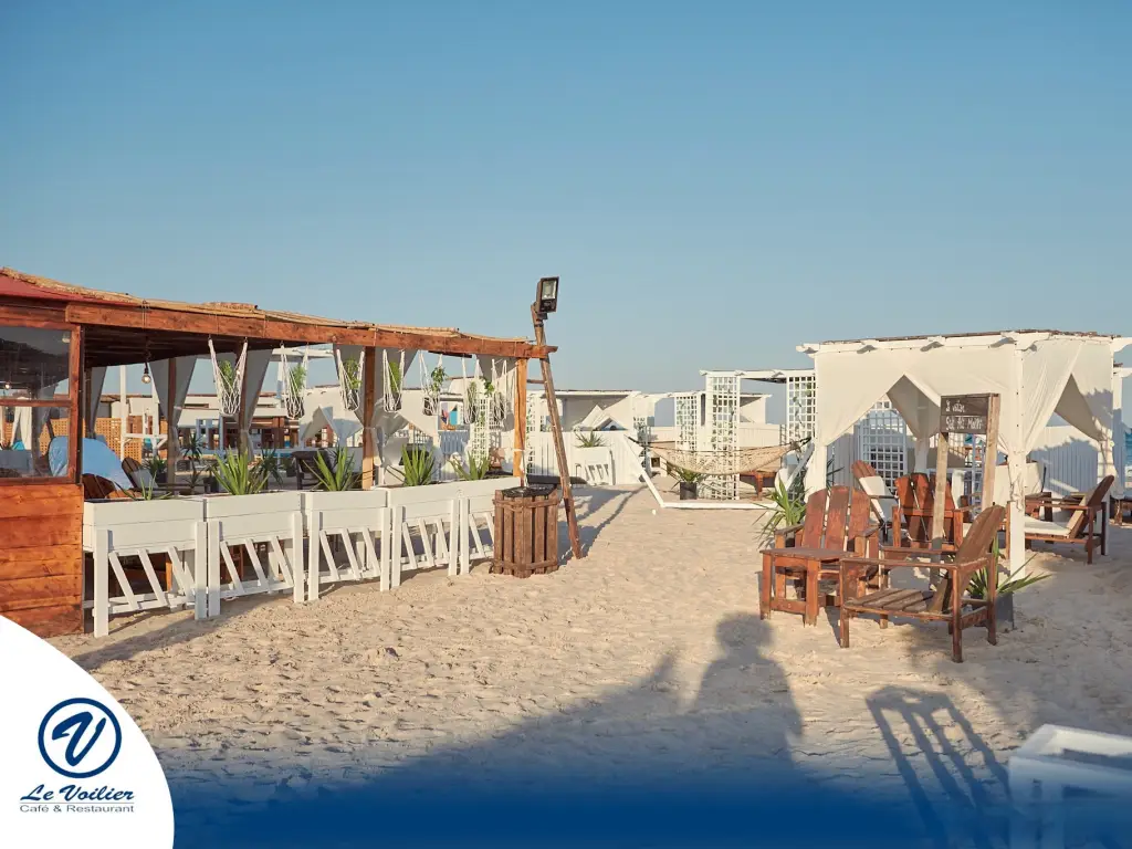 Le Voilier à Plage Sidi Ali Mekki, Ghar El Melh, Bizerte, Menu, Loc..