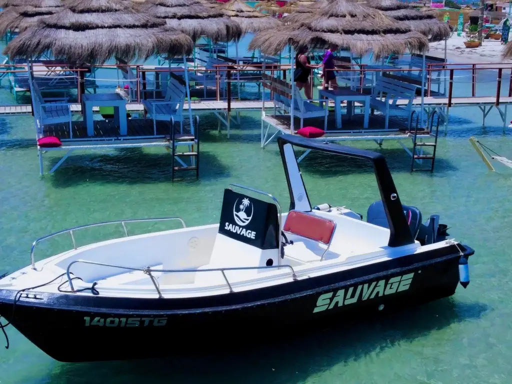 Sauvage à Coucou beach, Ghar El Melh, Bizerte, Menu, Localisation &..